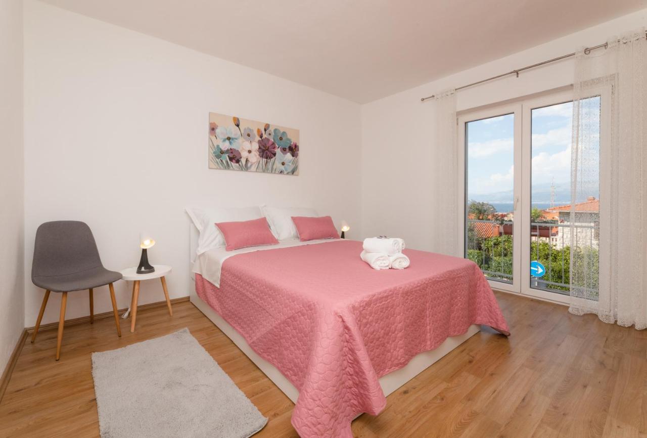 Apartment Nona - Center, 150 Meters From The Beach Supetar Luaran gambar